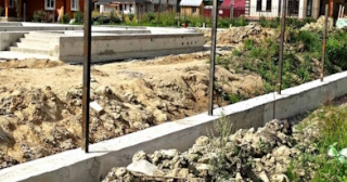 Фундамент под забор заказать в Дюртюли - заливка фундамента для забора | от 1545 за п.м.