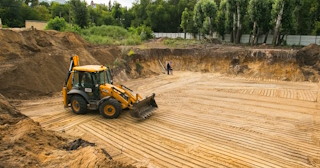 Разработка котлована Дюртюли стоимость за от 567 руб. м3 - заказать работы по копке и рытью котлованов | траншей